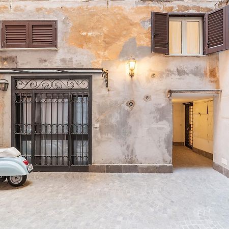 Sweet Little Suite Near Pantheon روما المظهر الخارجي الصورة