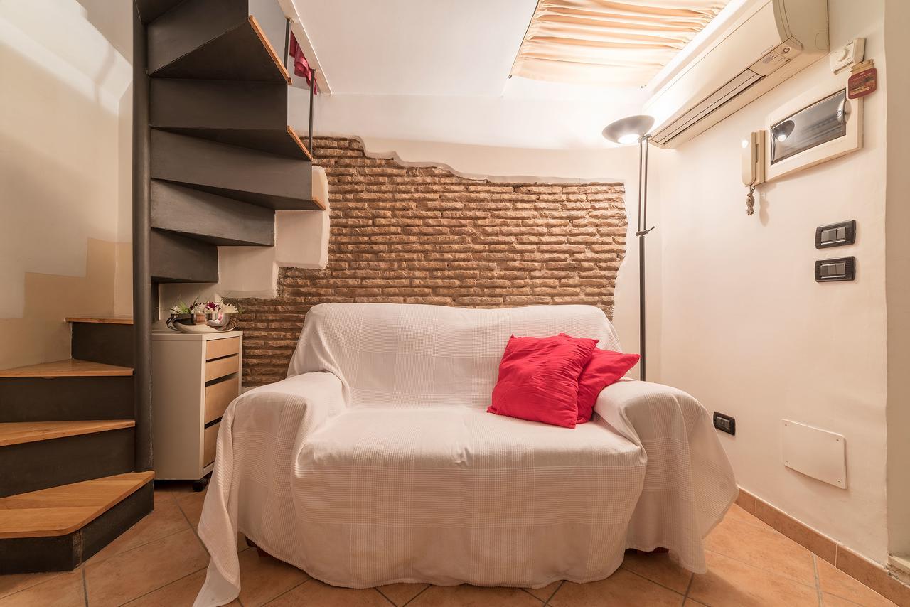 Sweet Little Suite Near Pantheon روما المظهر الخارجي الصورة